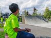 Students are watching skateboarder playing at Lansdowne park playground during their school bike tour in Ottawa with Escape
