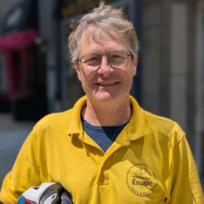 Bike tour guide at Escape bicycle tours and rentals in Ottawa