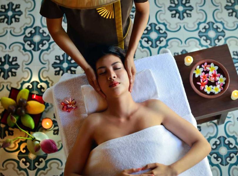 A guest is relaxing with a massage after an Ottawa bike tour with Escape Tours and Rentals in Ottawa