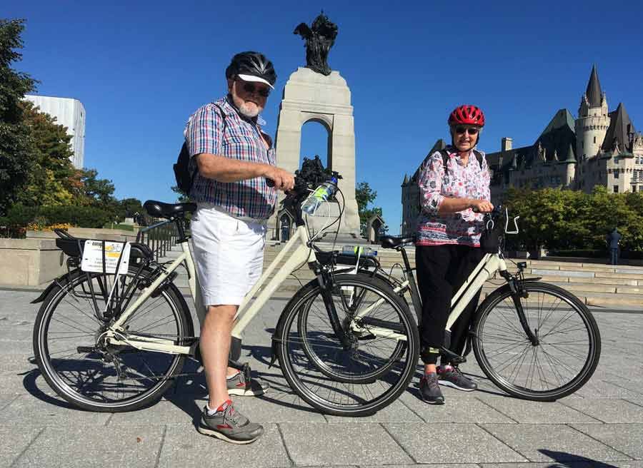 Electric bike rental in Ottawa with Escape bike tours rentals