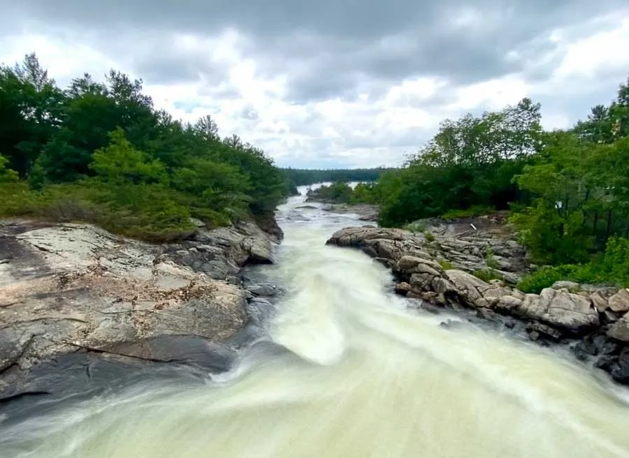Biking in Ottawa along Rideau Canal Escape Bicycle Tours & Rentals